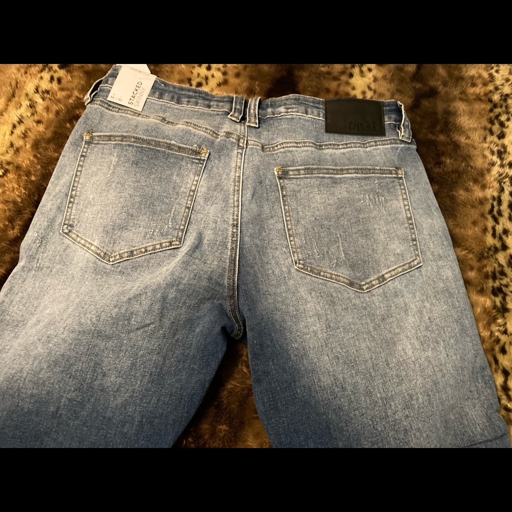 Stacked Skinny 34” x 34” Supreme Flex Blue Jeans Rue21 Distressed Patches Pants! - Picture 4 of 4